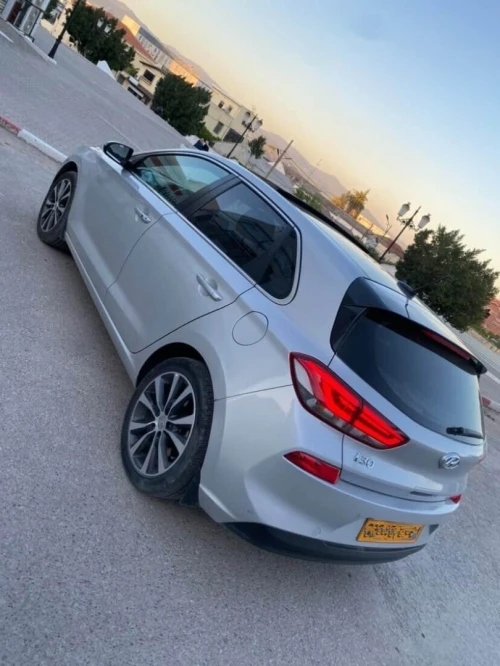 Hyundai i30 2018 Toute options