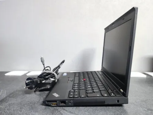 Lenovo Thinkpad X230 Core I5 512Go RAM 4Go
