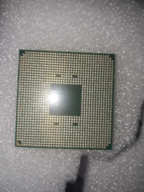 AMD RYZEN 5 5600 + AMD stock cooler