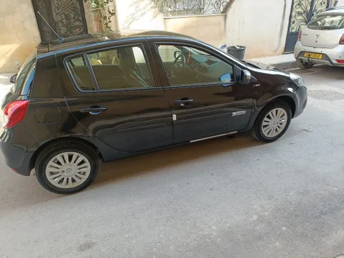 Renault Clio 3 2012 Night and Day