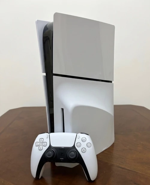 PS5 Slim Édition Standard (Avec Lecteur), 1 To, Parfait État