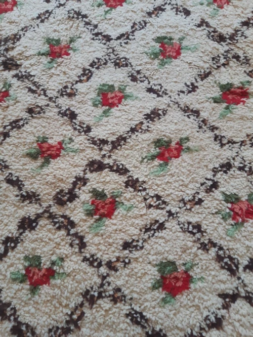 Vend de beaux tapis de sol.