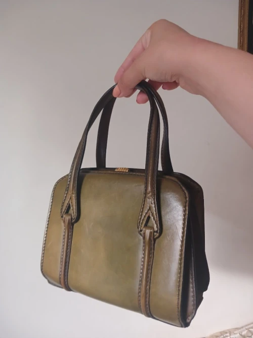 Sac à main en cuir vert bouteille