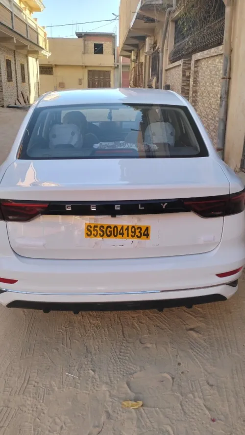 Geely Emgrand 2025 