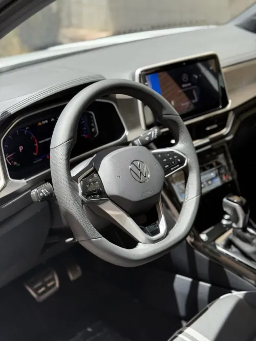 Volkswagen T-Roc 2025 R-Line 