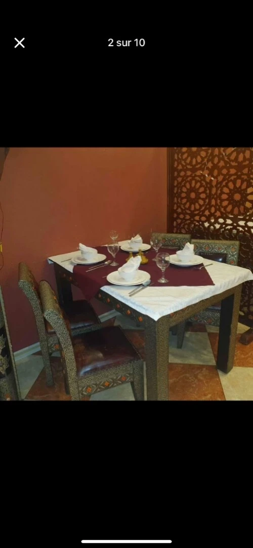 Équipement de restauration (chaises table et banquettes) pour un restaurant traditionnel