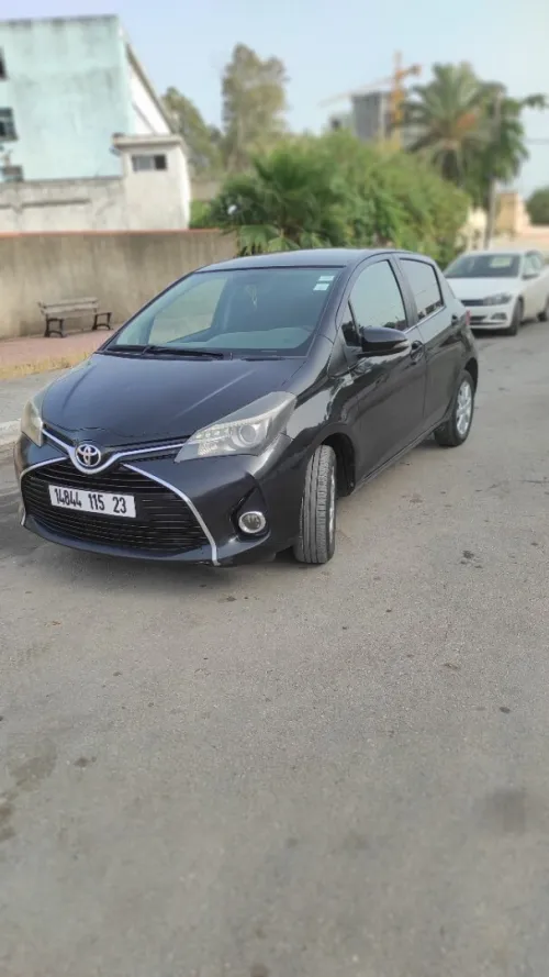 Toyota Yaris 2015 Lounge