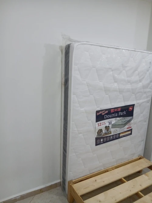 Vend matelas orthopédique neuf de lux
