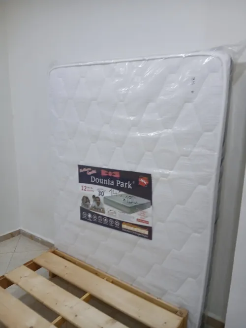 Vend matelas orthopédique neuf de lux