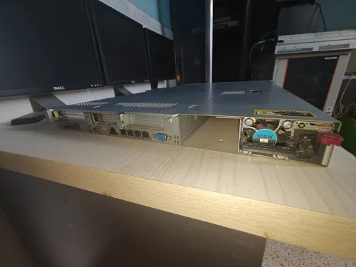 SERVEUR HP Proliant DL360 G9 CPU 2*Xeon E5-2620 V3 RAM 64GB DISQUE DUR SSD 4*240GB