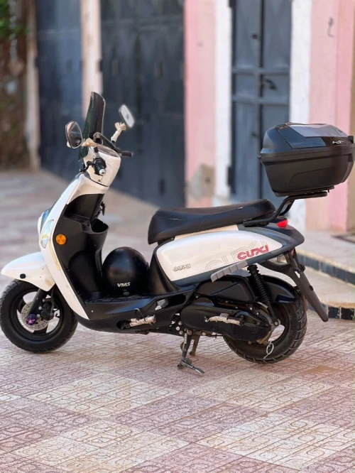 Moto cuxi Cuxi 2020