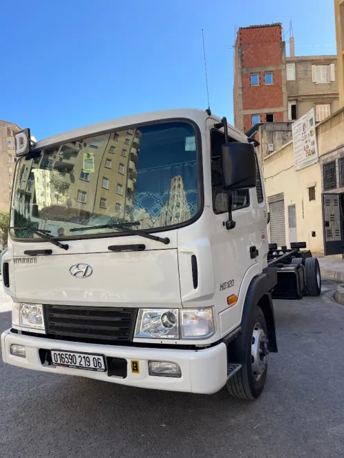 Hyundai HD120 2019