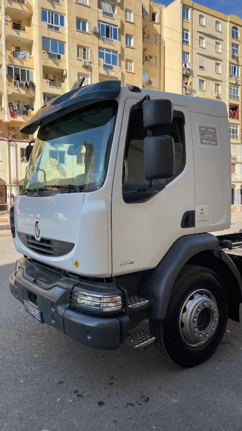 Renault Midlum 220dxi 2011
