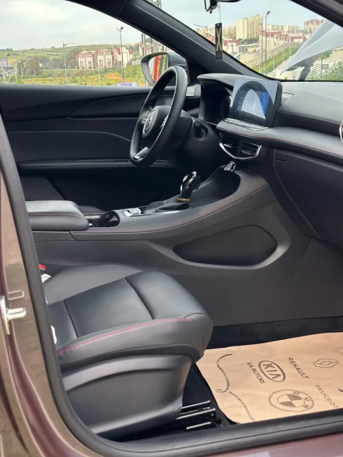 MG 5 2025 Luxury