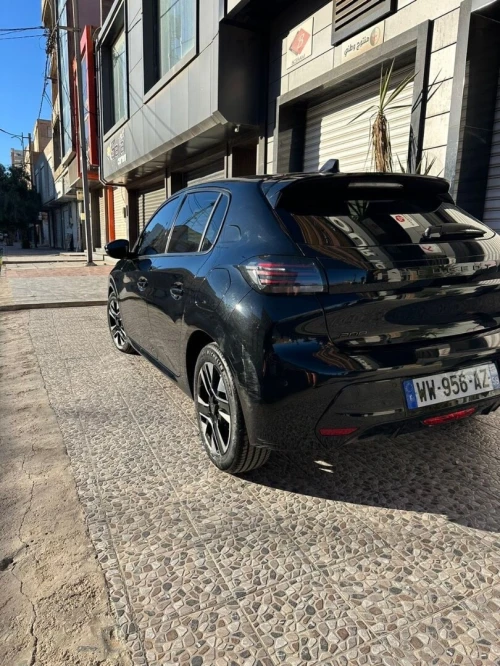 Peugeot 208 2024 