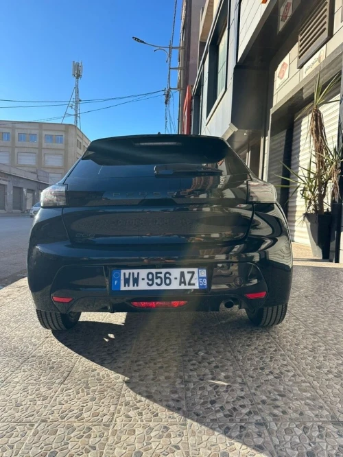 Peugeot 208 2024 