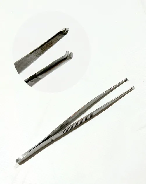 BOITE DE CHIRURGIE 13 ELEMENTS