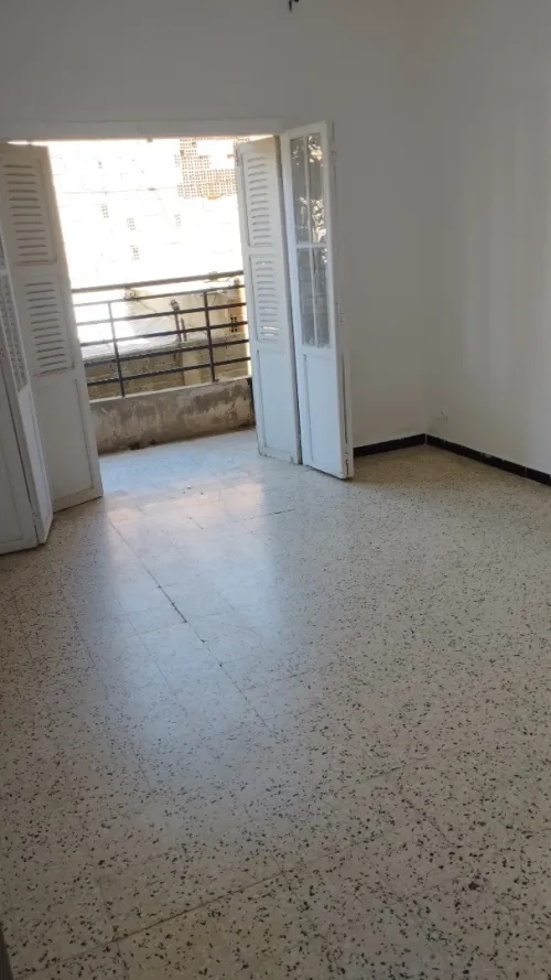 Location Appartement Niveau de villa F3 Alger Draria