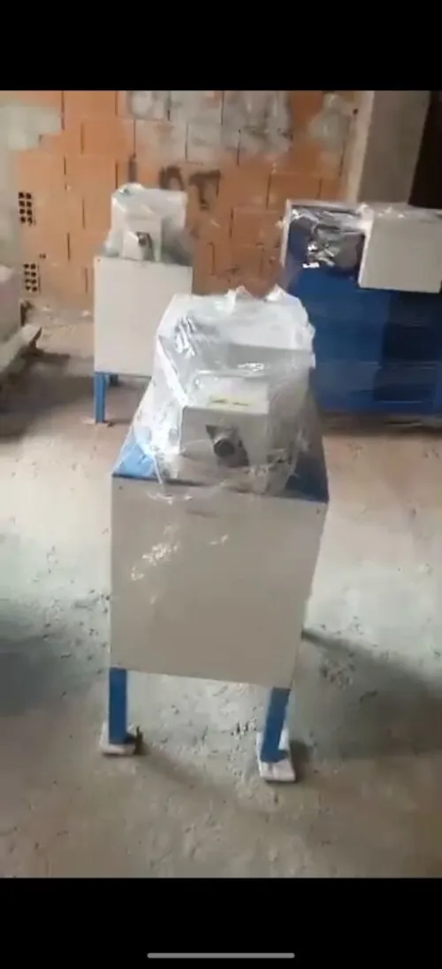 Machine des fabrication manche a balai