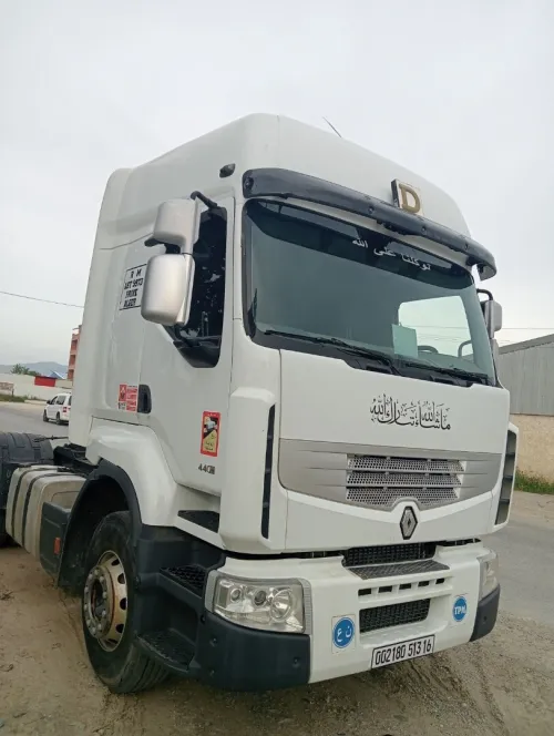 Renault 440 2013
