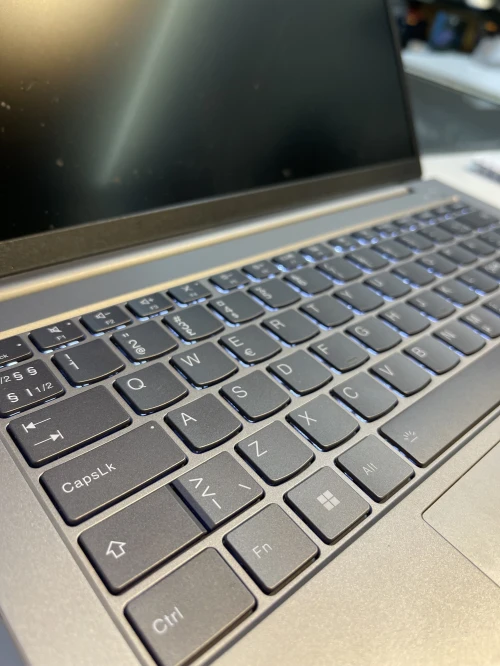Lenovo ThinkBook 14 G7 ultra5 125U 16GB DDR5 256SSD