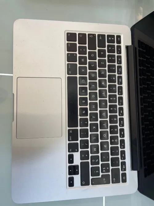 MacBook Pro 2015 i5 8GB 256SSD 2k