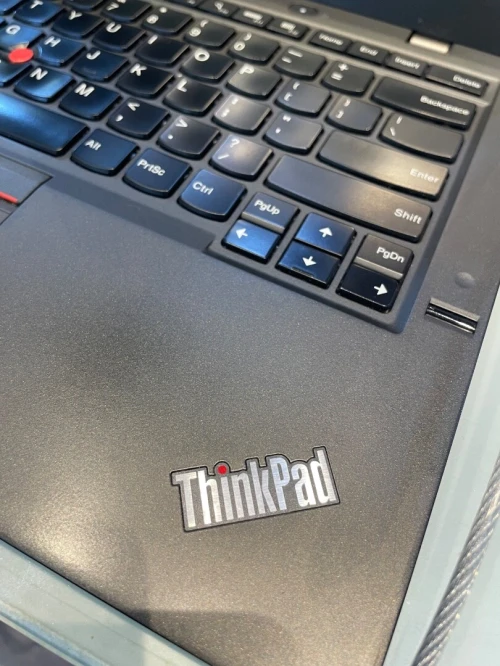 Lenovo Thinkpad x1 carbone i5 5300U 8GB 128ssd