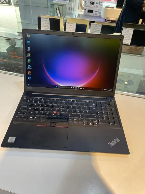 Lenovo Thinkpad E15 i5 10th 8GB DDR4 256SSD win11