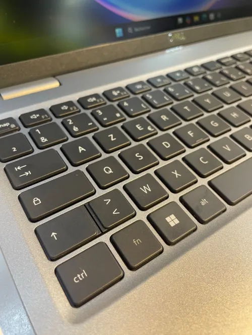 DELL LATITUDE 5550 ULTRA 5 16GB DDR5 256SSD 15,6FHD AZERTY