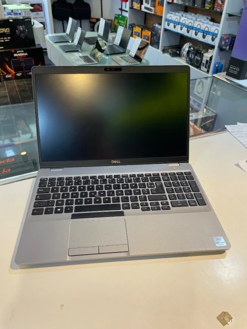 DELL latitude 5510 i5 10th 16GB DDR4 512SSD Lumineux