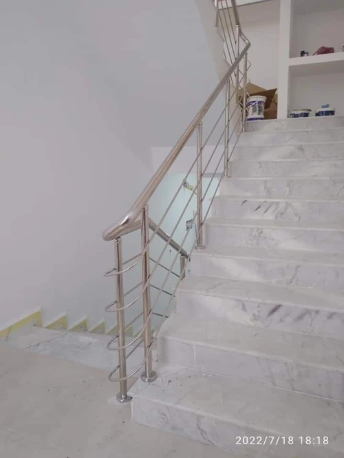 rampe d'escalier en inox