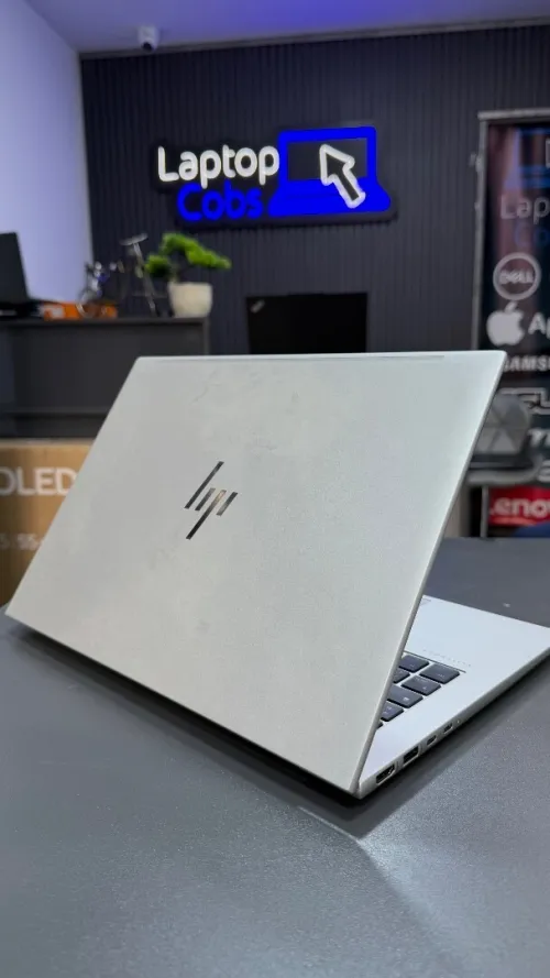 HP ELITEBOOK 840 G10 INTEL I5-1345U 1.6GHZ up to 4.7ghz RAM  16GB DDR5 DISK 256GB SSD nvme INTEL UHD GRAPHICS ECRAN 14P FHD+