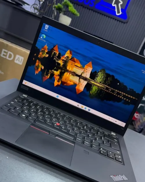LENOVO THINKPAD T14 GEN 1 INTEL I5-10310U 1.7 up to 4.4ghz RAM 16GB DDR4 256GB SSD nvme INTEL UHD GRAPHICS ECRAN 14P FHD