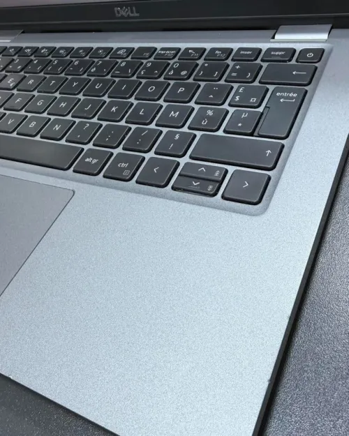 DELL LATITUDE 5330 TACTILE INTEL i5-1245U 12ème 16GB DDR4 256Gb SSD INTEL IRIS XE GRAPHICS 13p