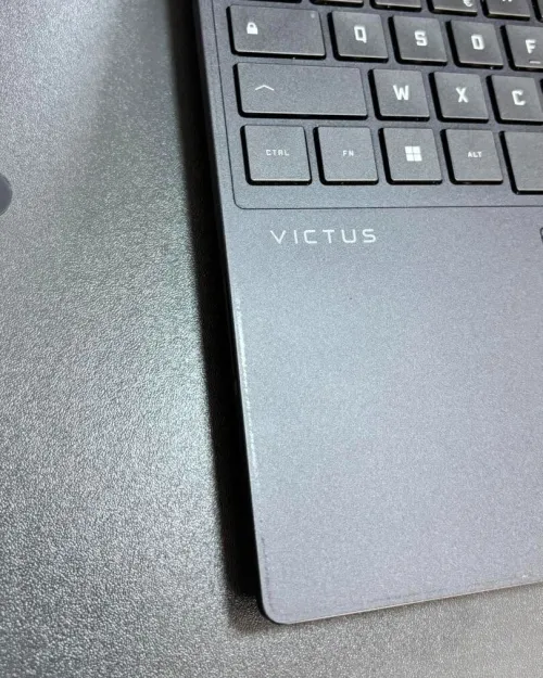 HP VICTUS 15 AMD RYZEN 5 5600H 3.30GHz UP TO 4.20GHz 16GB DDR4 512 SSD NVME AMD RADEON RX6500M 4GB VRAM AMD RADEON GRAPHICS ECRAN 15.6 INCH FHD