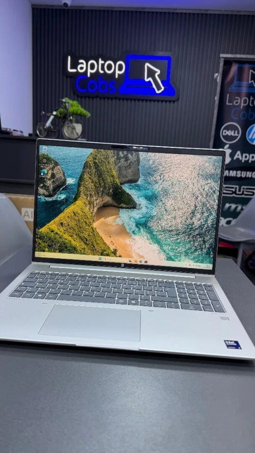 HP PROBOOK 460 G11 INTEL ULTRA 5 125U 1.3GHZ up to 4.7ghz 12 CŒURS \\ 14 THREADS RAM 8GB DDR5 5600MT/s DISK 256GB SSD nvme INTEL R GRAPHICS ECRAN 15.6INCH FHD+
