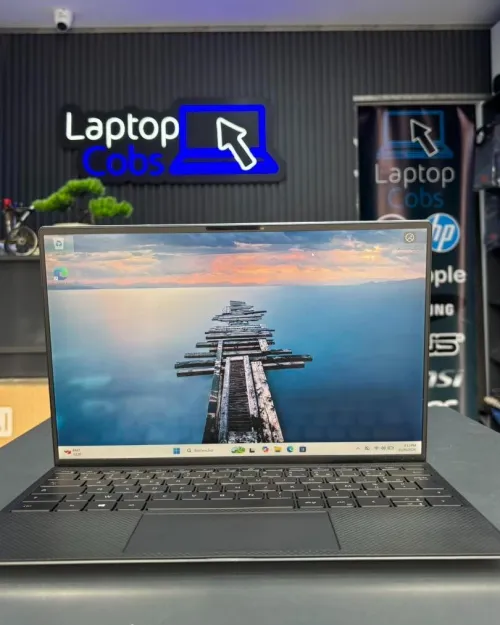 DELL XPS 13 9300 NTEL i5 1065G7 1.50GHz UP TO 3.90GHz 8GB DDR4 512 SSD NVME INTEL IRIS XE GRAPHICS 128MB VRAM ECRAN 13 INCH GHD PLUS
