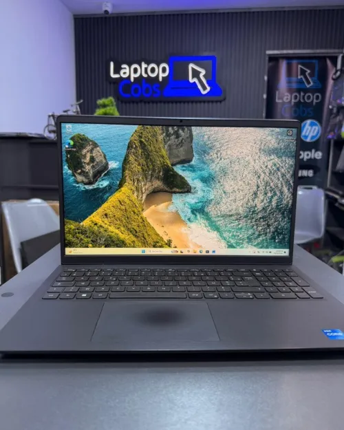DELL VOSTRO 3520 INTEL i5-1135G7 2.4GHA up to 4.2GHZ 8GB DDR4 256GB SSD NVME INTEL IRIS XE GRAPHICS ECRAN 15.6- INCH FHD