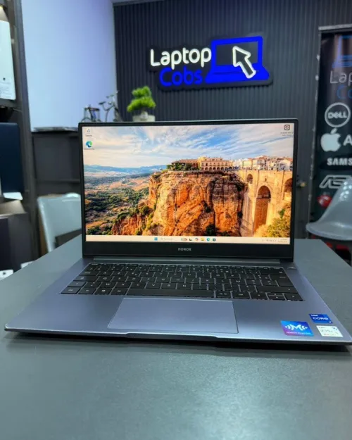 HONOR MAGICBOOK 14 INTEL i7-1165G7 2.8GHZ up to 4.7GHZ 16GB DDR4 512GB SSD NVME INTEL IRIS XE GRAPHICS ECRAN 14- INCH FHD  PLUS