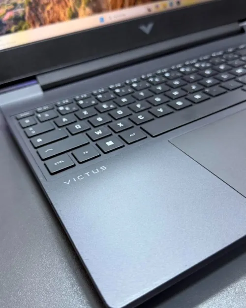 HP VICTUS  i5-12450H 2.00GHZ UP TO 4.4GHZ 16Gb DDR5  512gb SSD  NVIDIA GEFORCE RTX 3050 15.6 FHD 144HZ