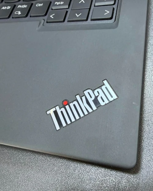 LENOVO THINKPAD T14 INTEL I7-1335U 16GB DDR5 512GB SSD nvme INTEL UHD GRAPHICS 14P FHD