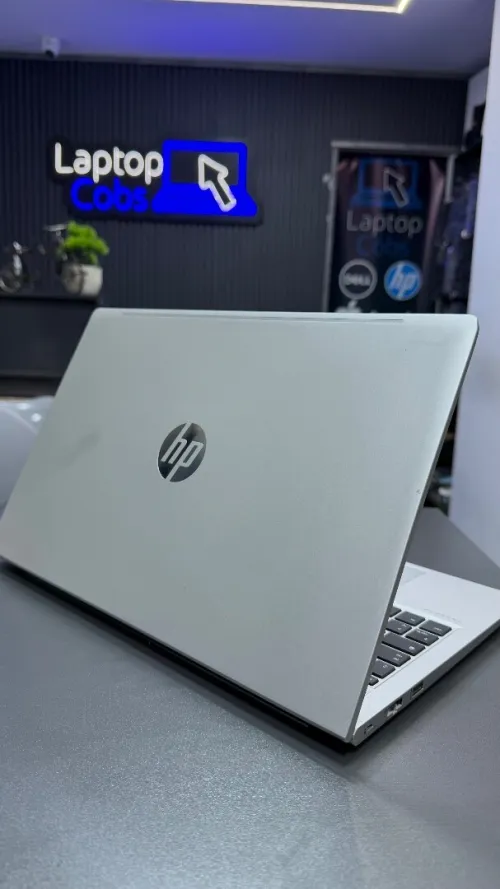 HP PROBOOK 640 G8 INTEL I5-1145G7 RAM 16GB DDR4 DISK  256GB SSD nvme INTEL IRIS XE GRAPHICS ECRAN 14P FHD