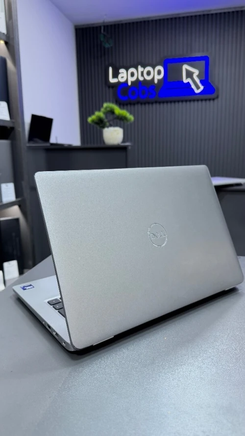Dell latitude 5450 ultra 5 135U 16gb ddr5 256gb Intel r graphics écran 14 FHD