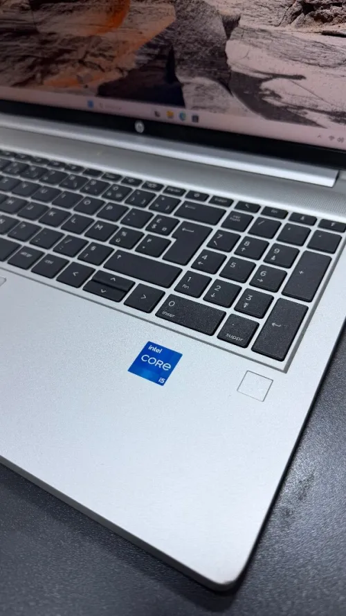 HP PROBOOK 450 G9 INTEL I5-1235U 1.3GHZ up to 3.7ghz RAM 16GB DDR4 DISK 512GB SSD nvme INTEL UHD GRAPHICS ECRAN 15.6P FHD