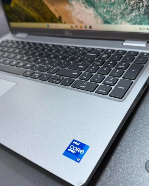 DELL PRECISION 3561 STATION TRAVAIL INTEL i7-11850H 11ème 32GB DDR4 512Gb SSD NVIDIA T600 4GB ECRA15