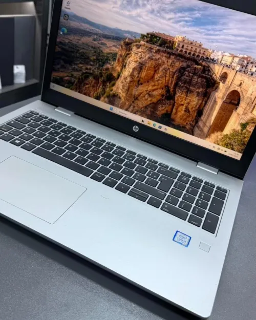 HP PROBOOK 650 G5 INTEL i5-8265U 1.80GHZ RAM 8GB DDR4 DISK  256GB SSD INTEL UHD GRAPHICS 15.6P FHD