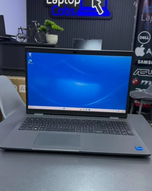 DELL LATITUDE 3540 INTEL I5-1235U 1.3GHZ up to 4.4ghz RAM  16GB DDR4 DISK  512GB SSD nvme ECRAN 15.6P FHD+