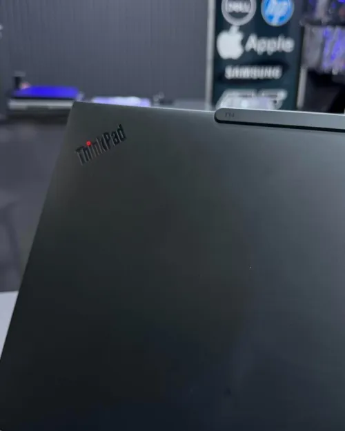 LENOVO THINKPAD T14 RYZEN 5 PRO 8540U 32GB DDR5 512GB SSD AMD RADEON 740M GRAPHICS 14P FHD+