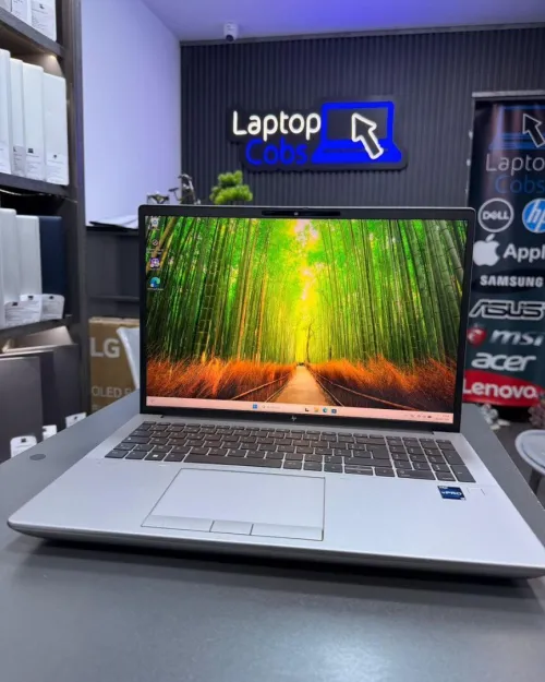 HP Z BOOK FURY 16 G10 INTEL i7-13850HX 2.1GHz up to 5.3GHZ 32GB DDR5 512GB SSD NVME INTEL UHD GRAPHICS NVIDIA RTX 2000ADA 8GB ECRAN 16- INCH FHD +