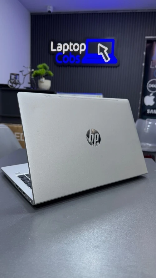 HP PROBOOK 445 G8 RYZEN 5 5600U RAM 8gbGB DDR4 DISK  256GB SSD nvme AMD RADEON GRAPHICS ECRAN 14-INCH FHD
